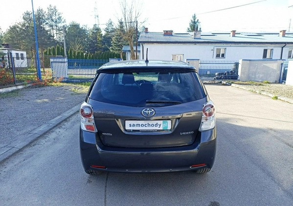 Toyota Verso cena 39900 przebieg: 168364, rok produkcji 2011 z Krynki małe 92